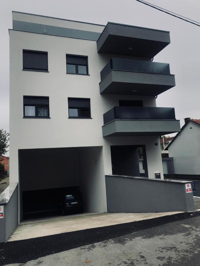 Jacuzzi Apartment Code 96 Zagreb Exterior photo